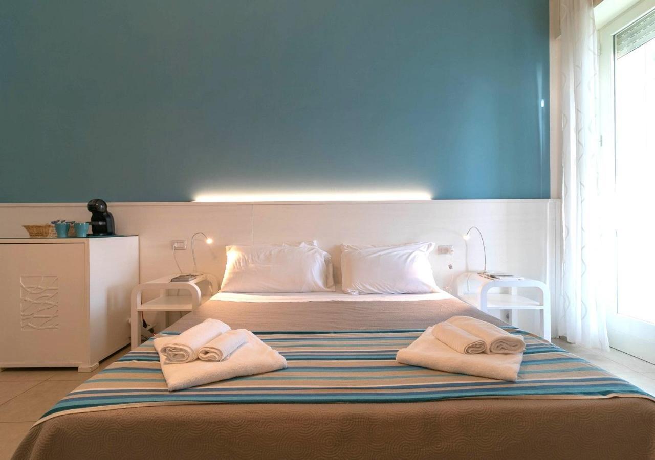 Fronte Mare Rooms By Salentolimit Порто-Чезарео Экстерьер фото