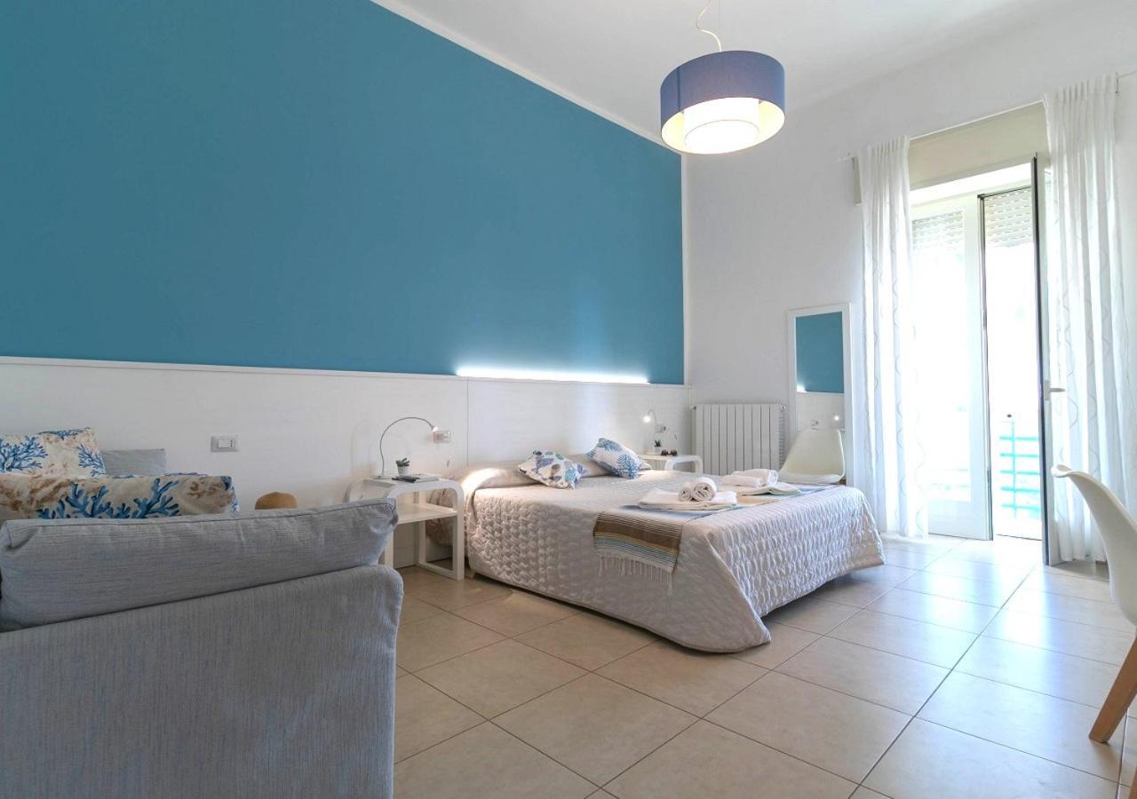 Fronte Mare Rooms By Salentolimit Порто-Чезарео Экстерьер фото