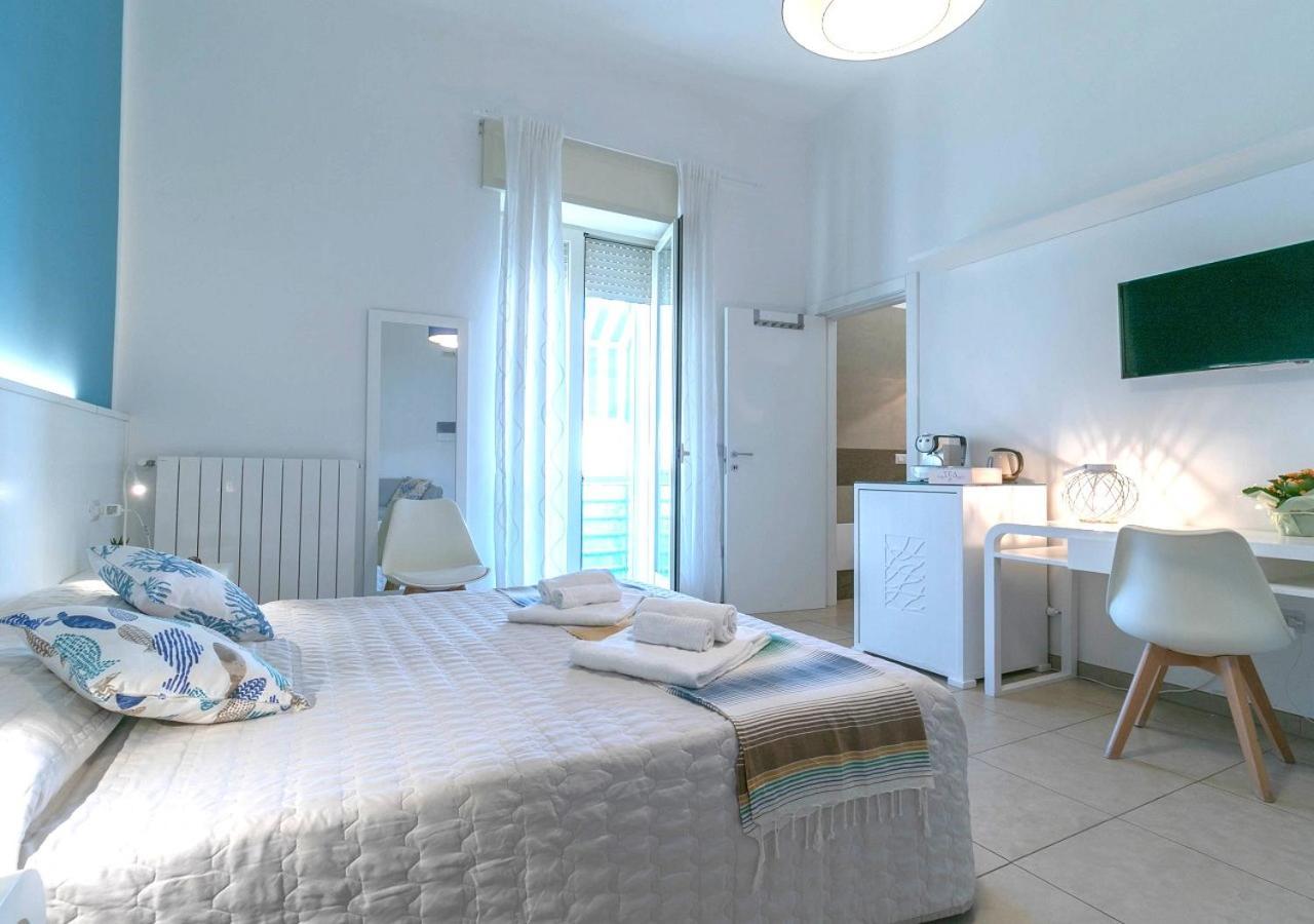 Fronte Mare Rooms By Salentolimit Порто-Чезарео Экстерьер фото